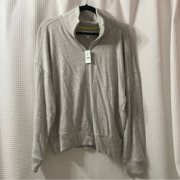 NWT L&G Fluffy Fleece Zip Top - Picture 5 of 7